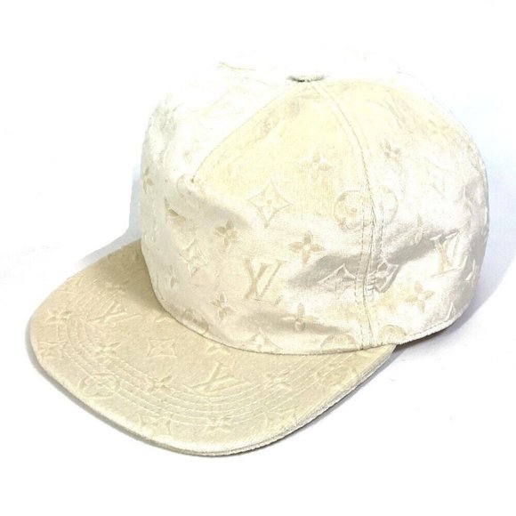 LOUIS VUITTON MP3421 Monogram newsboy velvet hat cap polyester White - Picture 1 of 15
